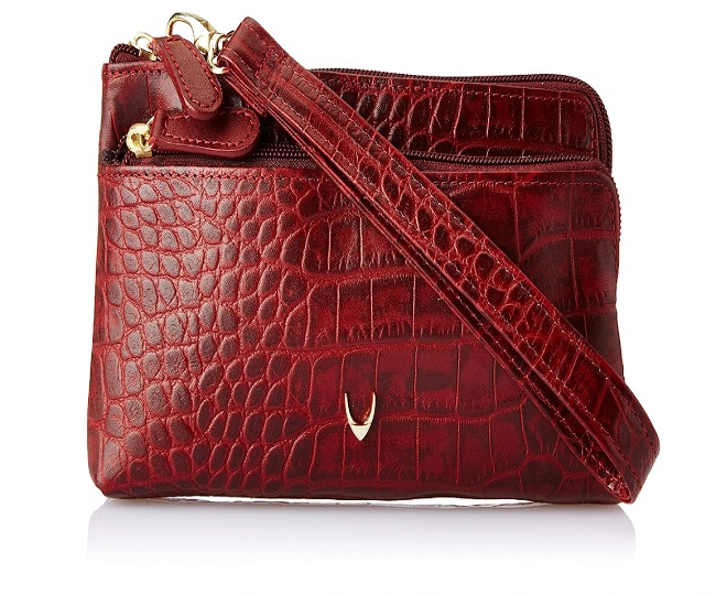 Best Clutches For Women in India (April 2023)