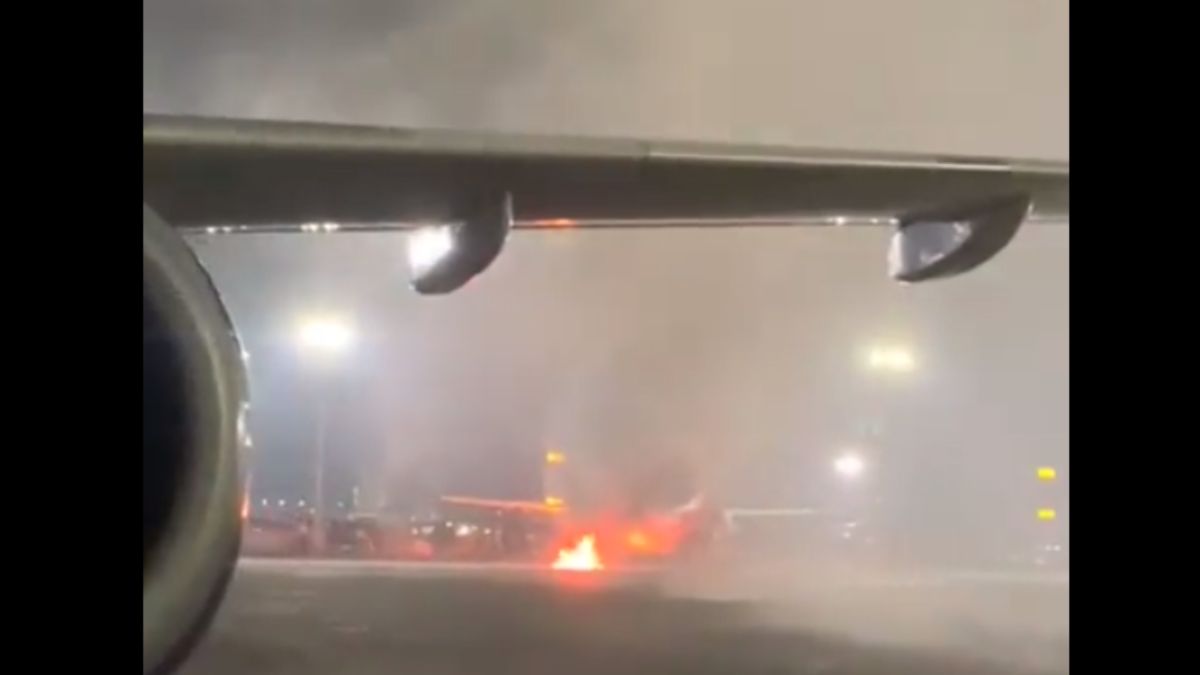 SpiceJet Aircraft Catches Fire At Delhi IGI Airport During Maintenance ...