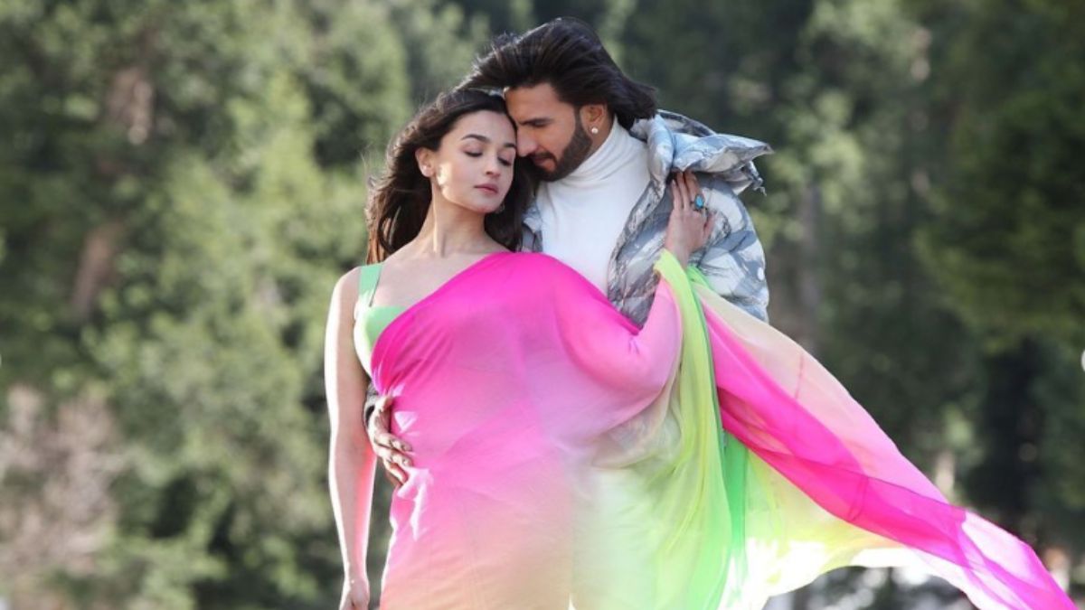 rocky-aur-rani-kii-prem-kahaanis-advance-booking-begins-karan-johar-says-with-butterflies-in-my-stomach