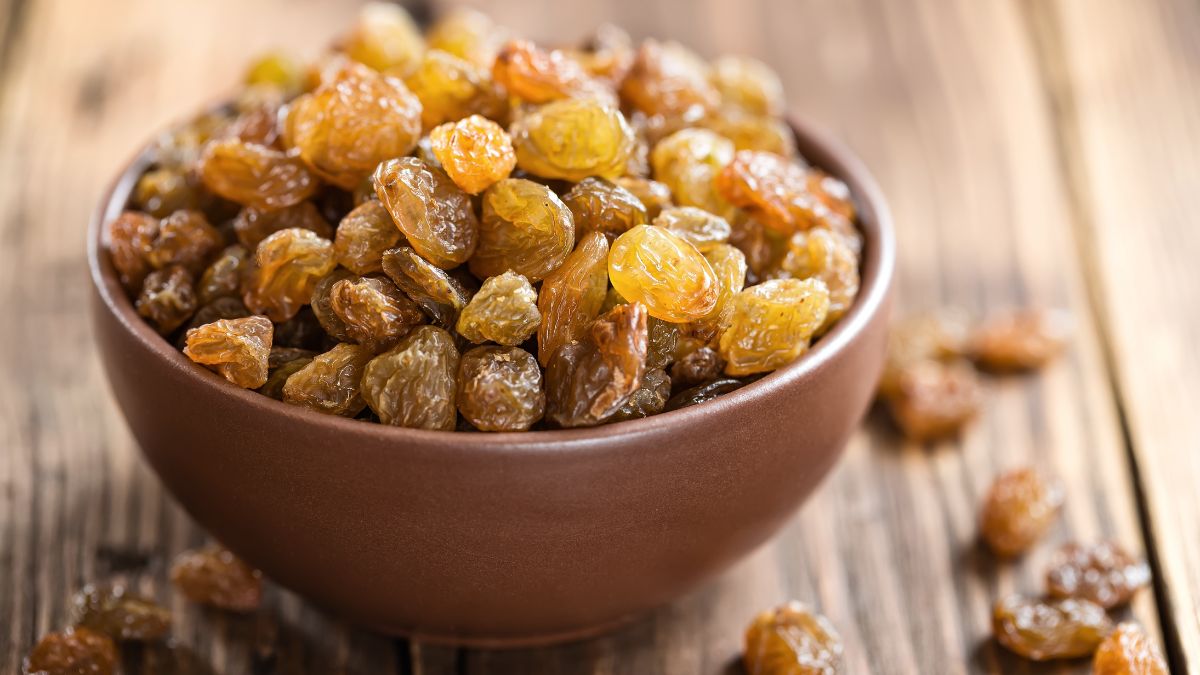 Weight Loss 5 Reasons To Add Raisins To Your Detox Diet And Shed Those