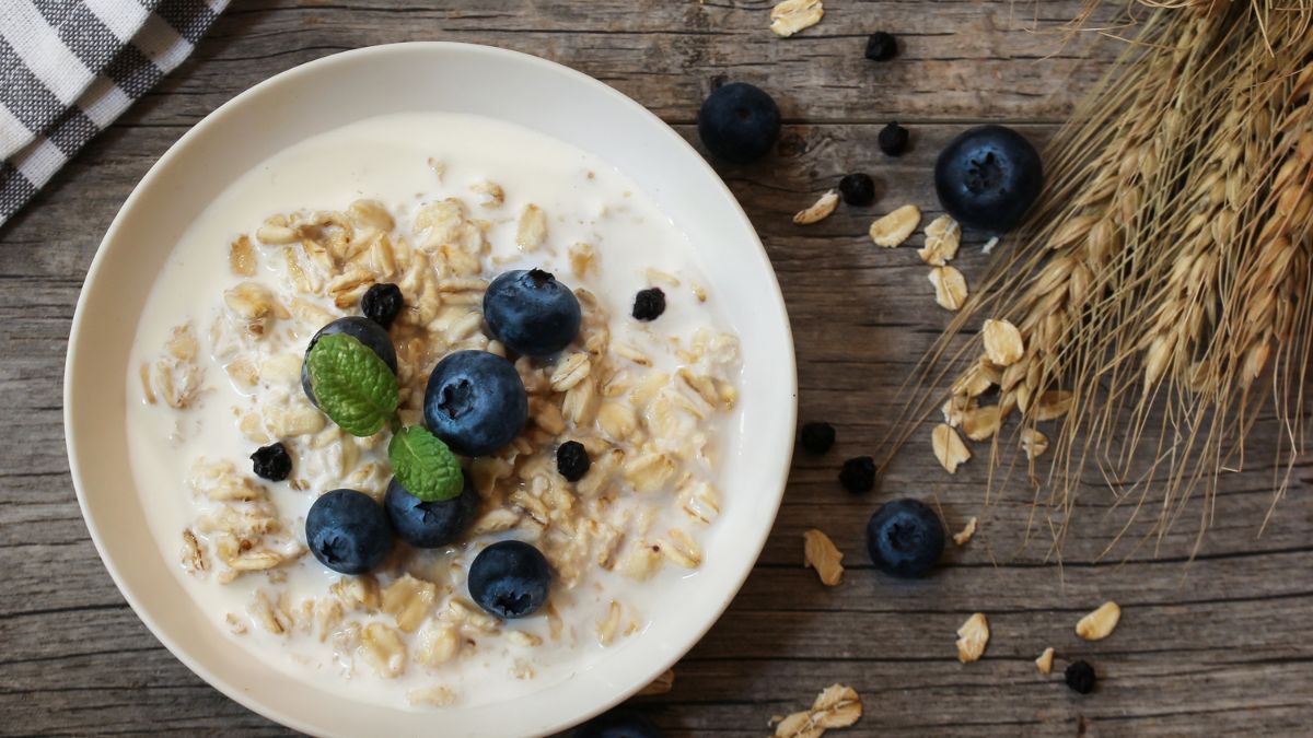 5-superfoods-to-include-in-your-diet-to-stay-energised-throughout-the-day