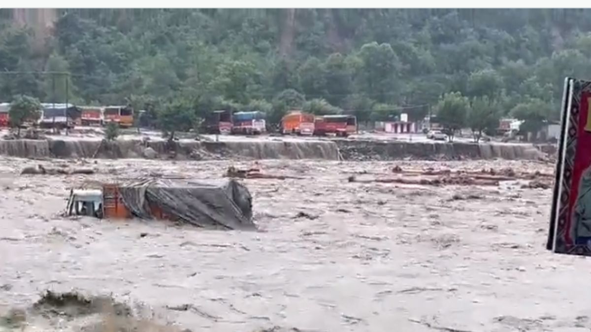 Himachal Weather Updates: 60,000 Evacuated, 10,000 Still Stranded In ...