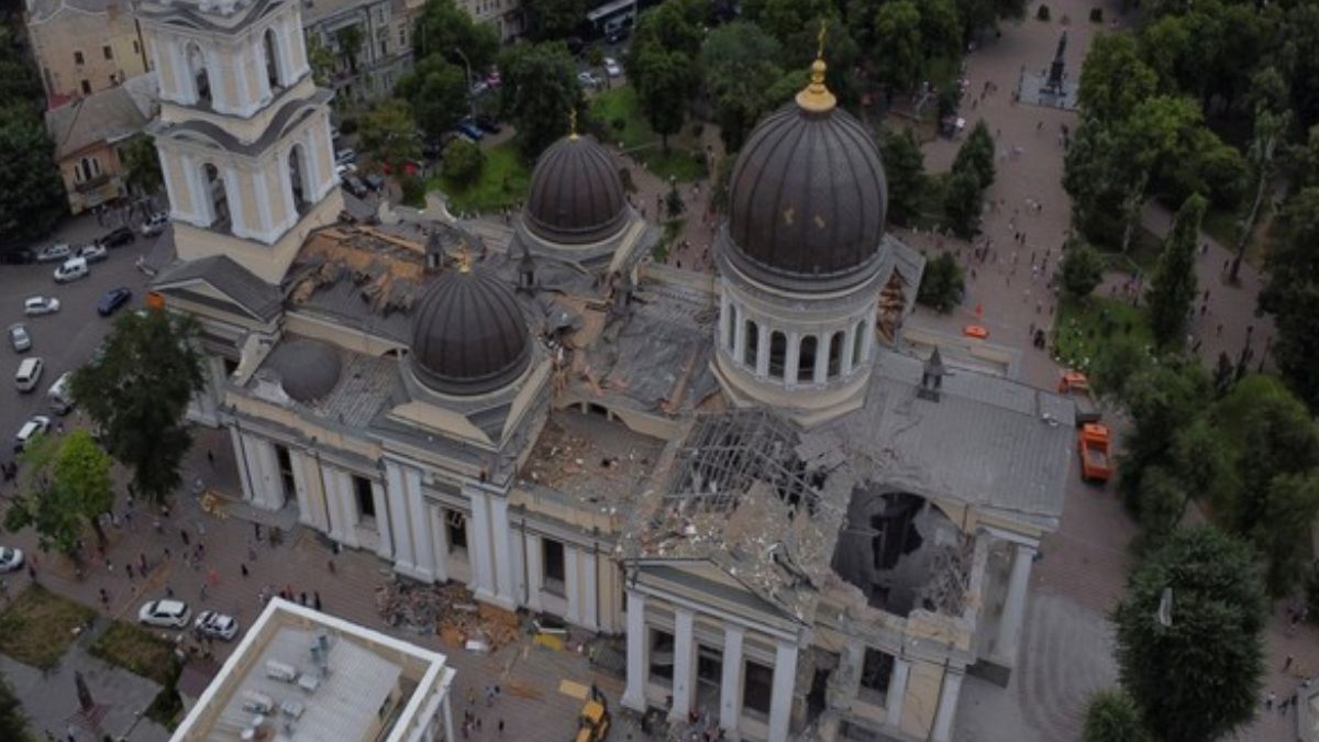 Russian Attack On Odesa Kills One, Damages Cathedral; Zelenskyy Vows To ...