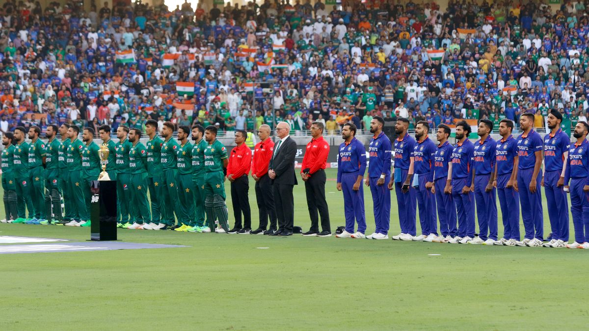 world-cup-2023-former-pakistan-skipper-tackles-pcbs-stand-over-world-cup-participation-why-link-cricket-with-political-relations