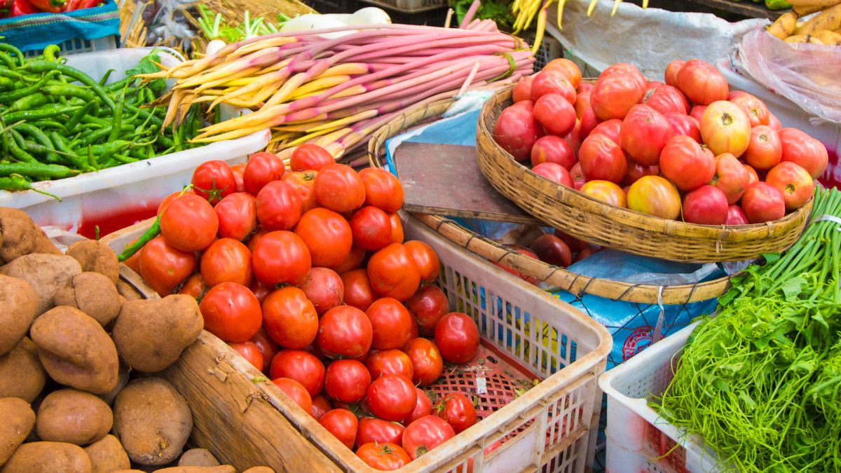 In Massive Relief, Centre Issues Plan To Control Tomato's Sky Rocketing ...