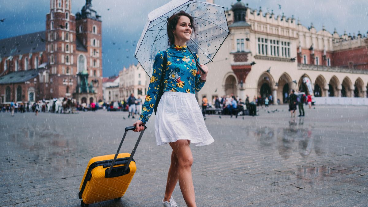 6-essential-travel-hacks-perfect-for-women-and-solo-travellers