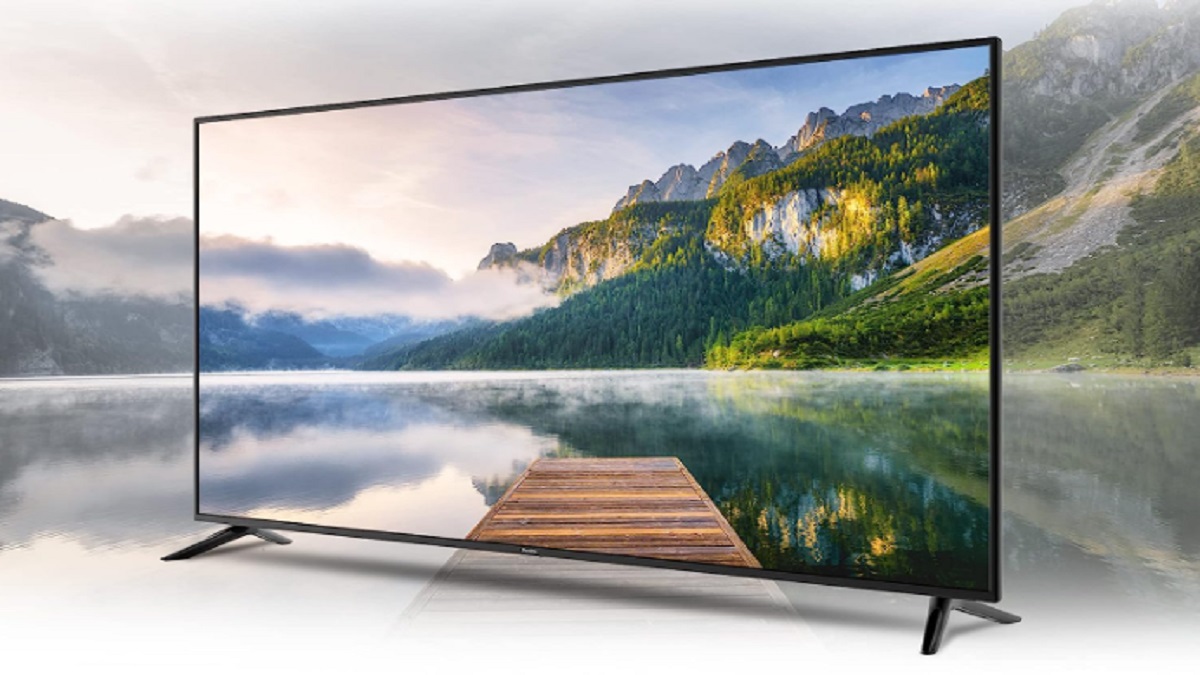 slashed the price of this 55-inch 4K TV by 40% today