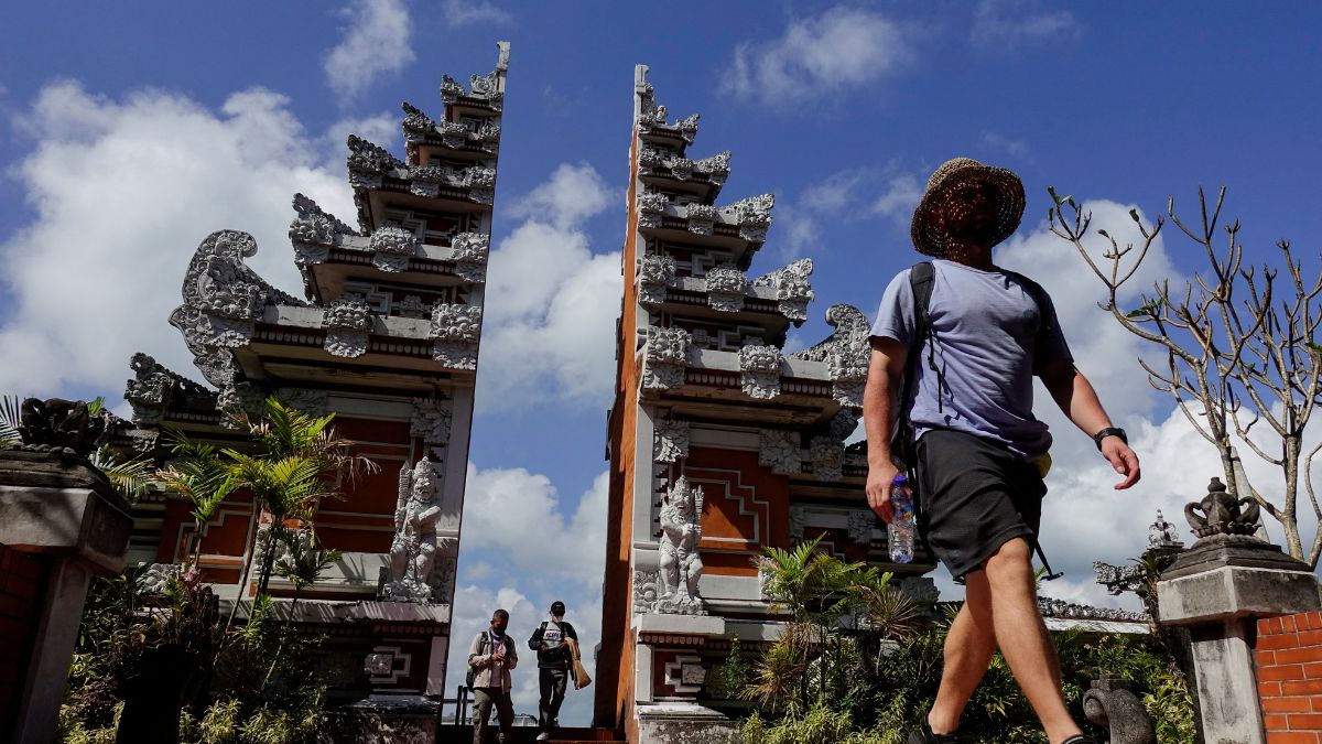 Bali Bans Tourism In All 22 Mountains Of Island After Rise In Unruly
