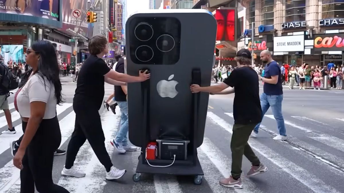 iPhone Ultra? This Is The World's Largest iPhone, And It Belongs To A
