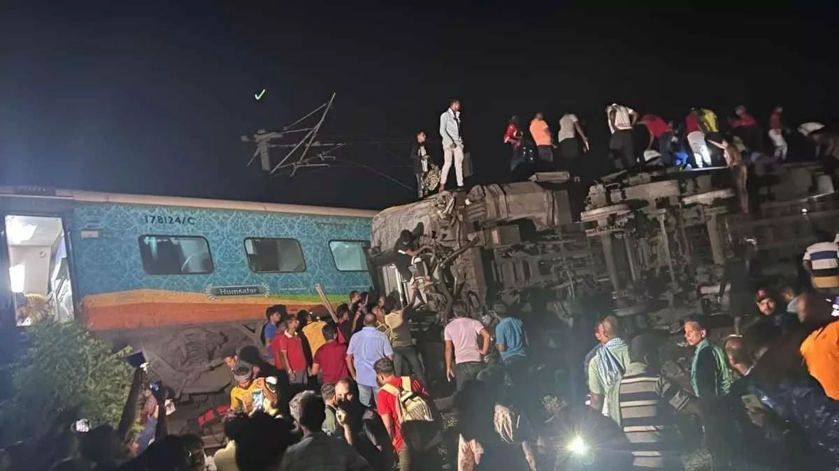 At Least 50 Dead, Over 300 Injured After Coromandel Express Train Meets  With Accident In Odisha's Balasore