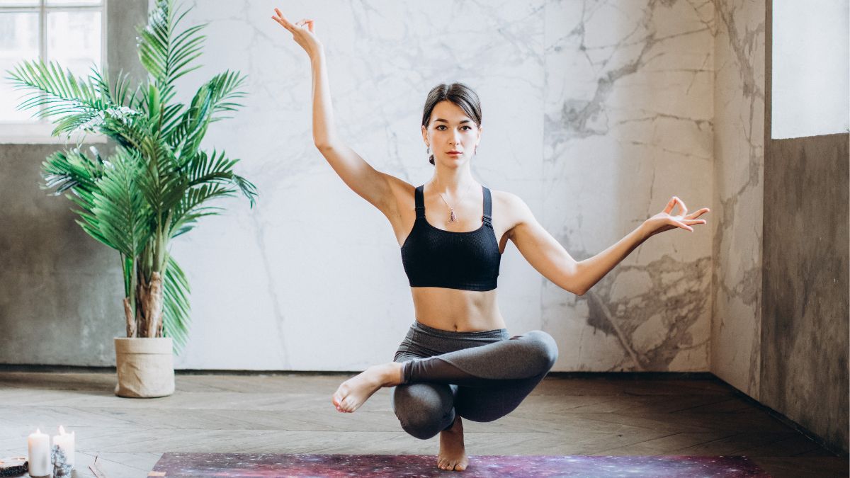 💕 VALENTINE'S DAY Vinyasa Yoga 2023 💕 - YouTube