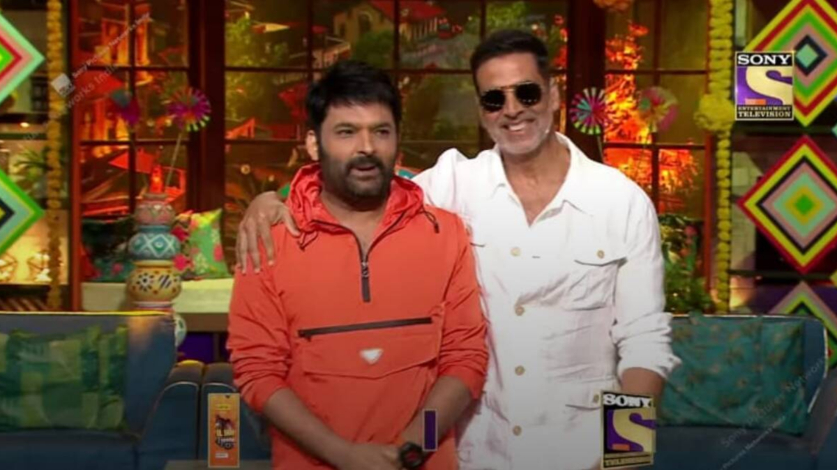 akshay-kumar-slammed-for-frequent-appearances-on-the-kapil-sharma-show-aap-kya-ghadi-ghadi-udhar-jaa-rahe-hai