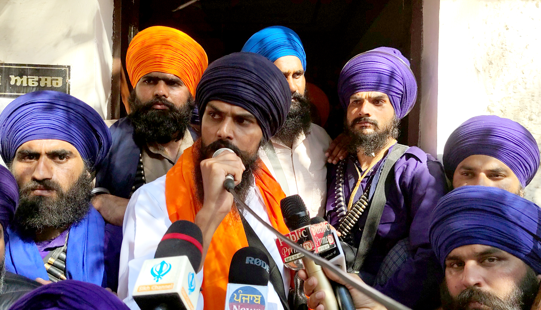 Amritpal Singh May Surrender Near Golden Temple Police On High Alert Across State Top Updates