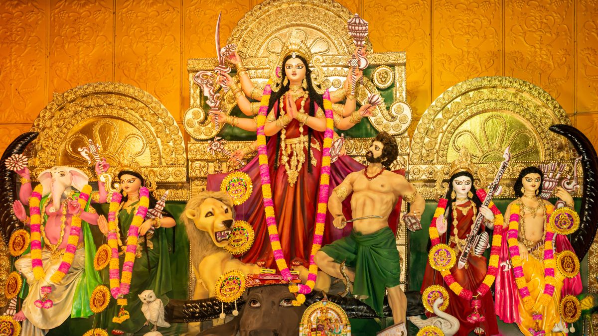 Happy Navratri 2023 Day 8 Wishes Quotes Greetings WhatsApp Messages