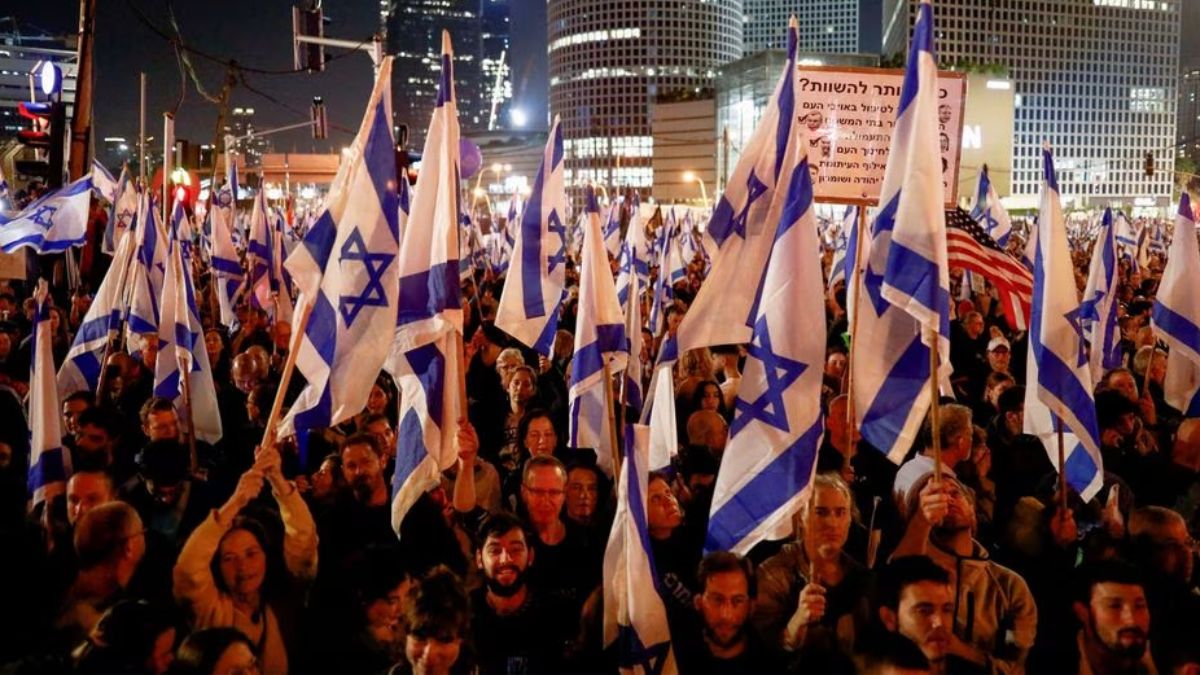 PM Netanyahu's Move To Sack Defence Minister Faces Massive Protests ...