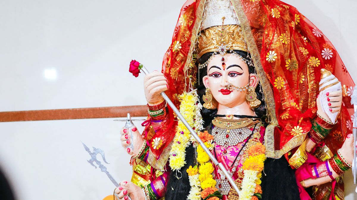 chaitra-navratri-2023-special-popular-bhajans-and-devotional-songs