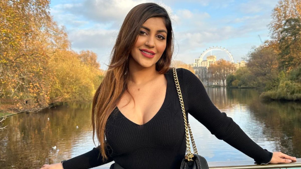 warrant-issued-against-tamil-actress-yashika-anand-for-skipping-court-summons-in-accident-case-report