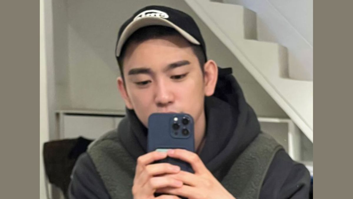 got7-jinyoung-enlists-for-mandatory-military-service-fans-say-come-back-safely-and-healthy