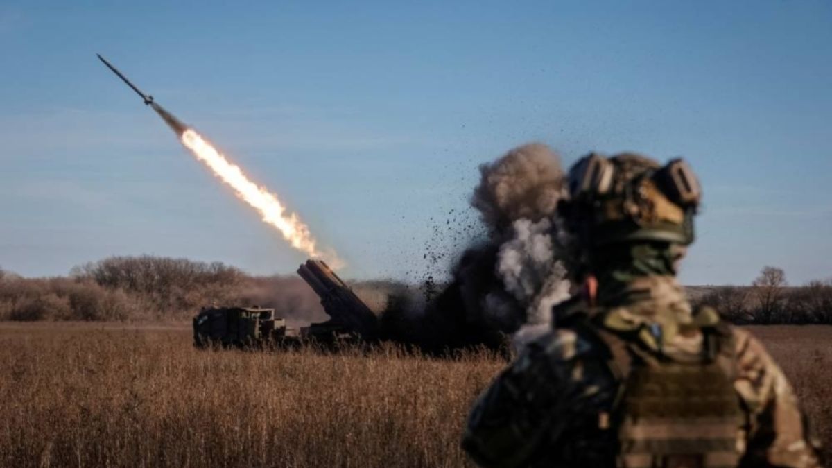 Ukraine Shoots Down Russian Hypersonic Kinzhal Missile With US Air ...