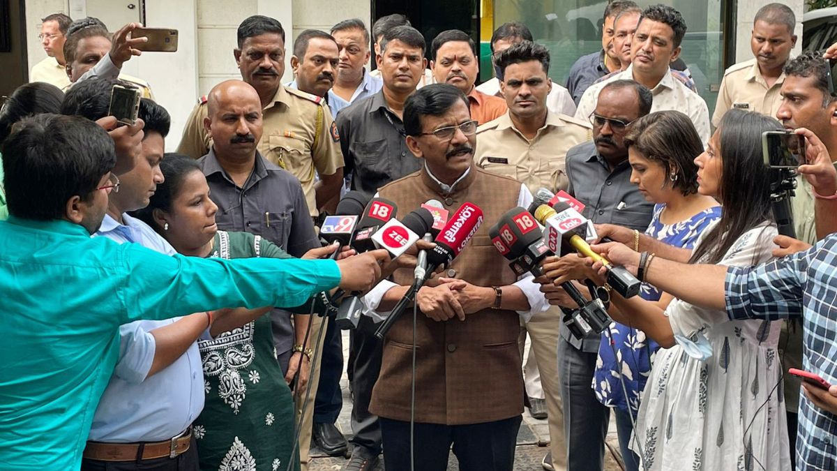 sharad-pawar-leadership-necessary-to-keep-opposition-united-sanjay-raut