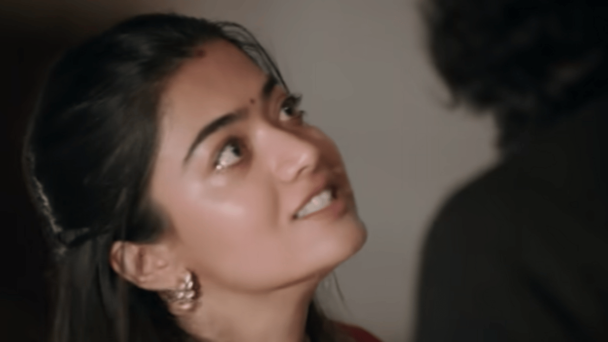 kehna-kya-chah-rhi-hai-rashmika-mandanna-trolled-for-unclear-dialogues-in-animal-trailer-watch-viral-video