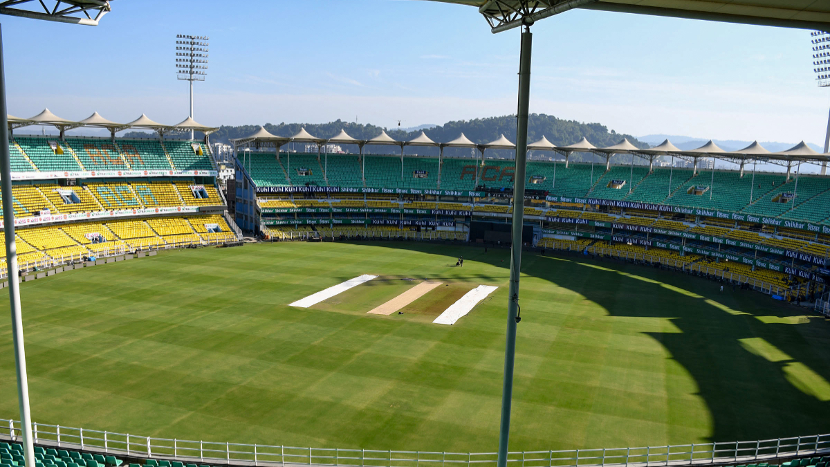 india-vs-australia-3rd-t20i-live-streaming-ind-vs-aus-probable-playing-xi-guwahati-pitch-and-weather-report-head-to-head-records-stats