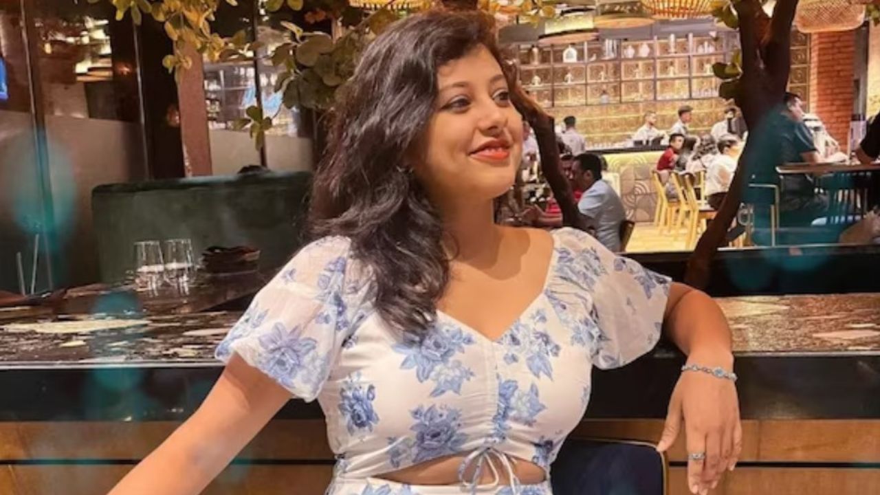 upsc-success-story-meet-tamali-saha-23-year-old-upsc-topper-from-west-bengal-who-cracked-upsc-exam-on-her-first-attempt-know-all-about-her-journey