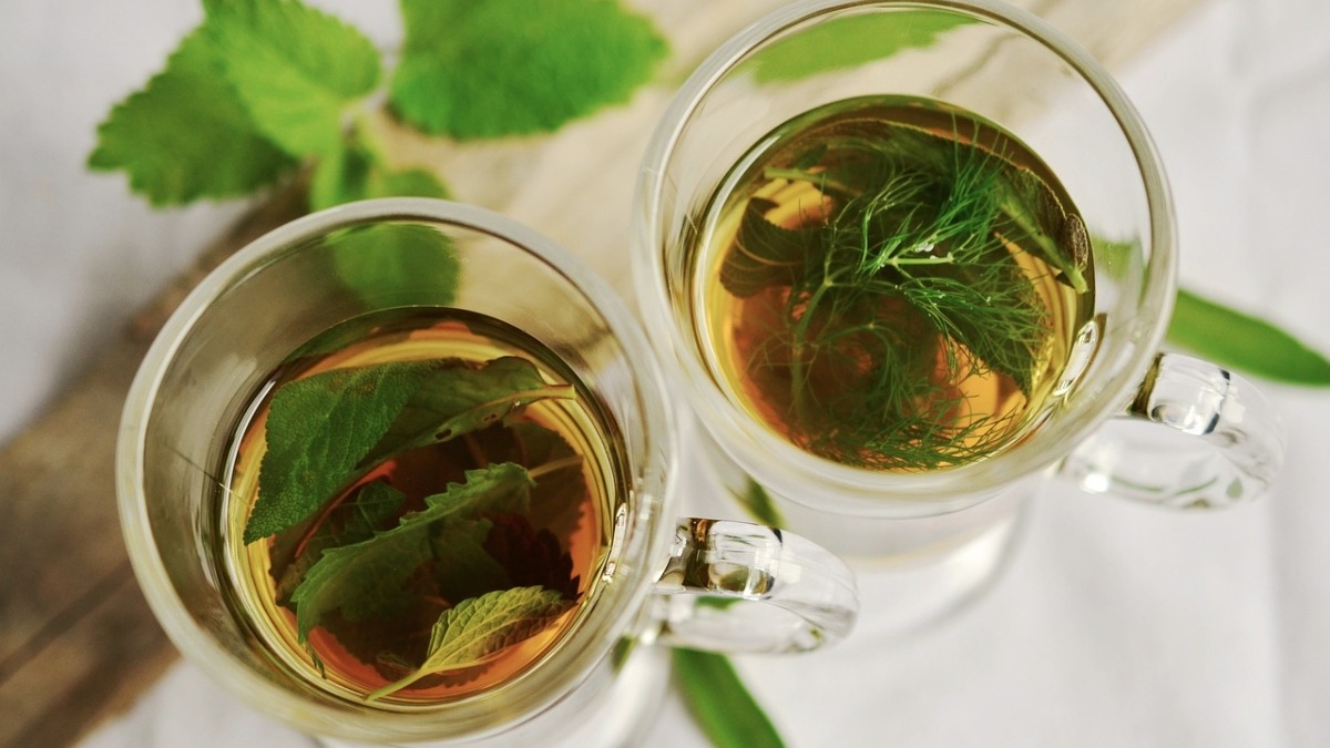 4-simple-steps-to-prepare-tulsi-kadha-at-home-for-weight-loss