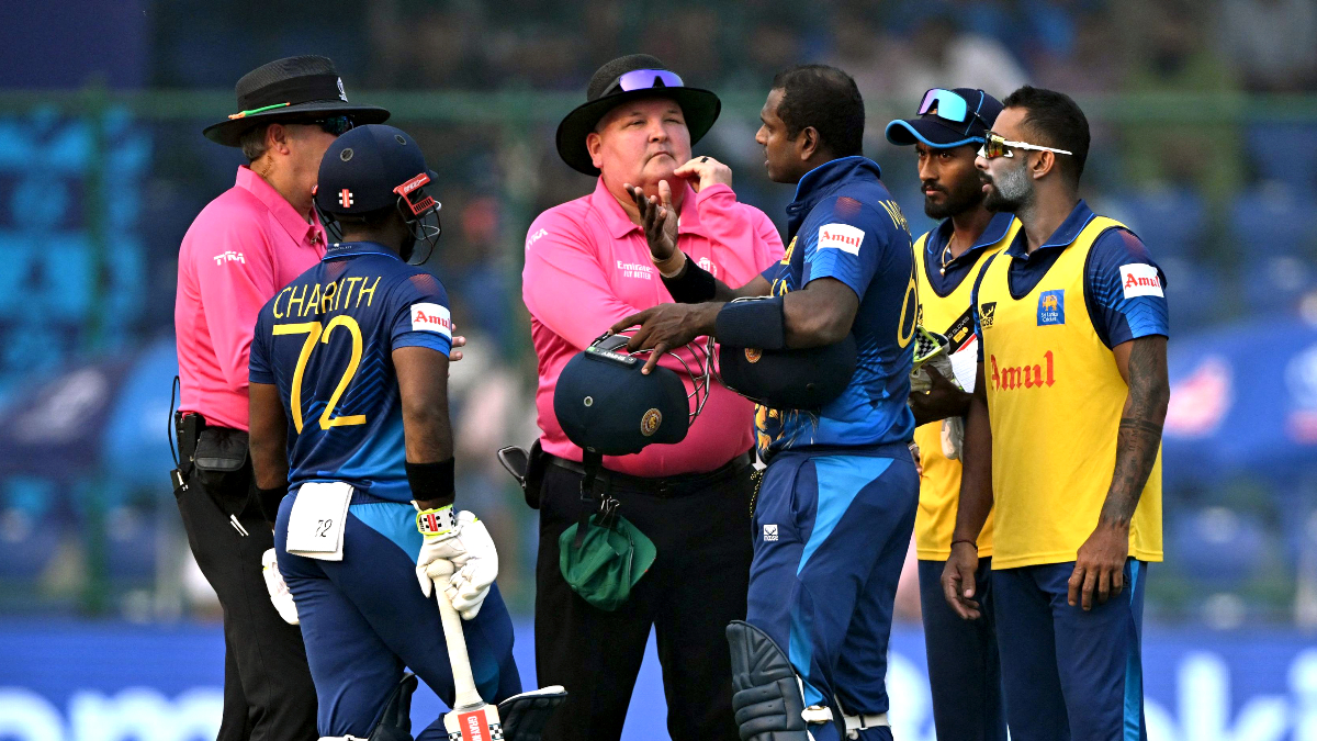 icc-introduces-five-run-penalty-if-bowler-exceeds-60-second-limit-of-bowling-the-next-over