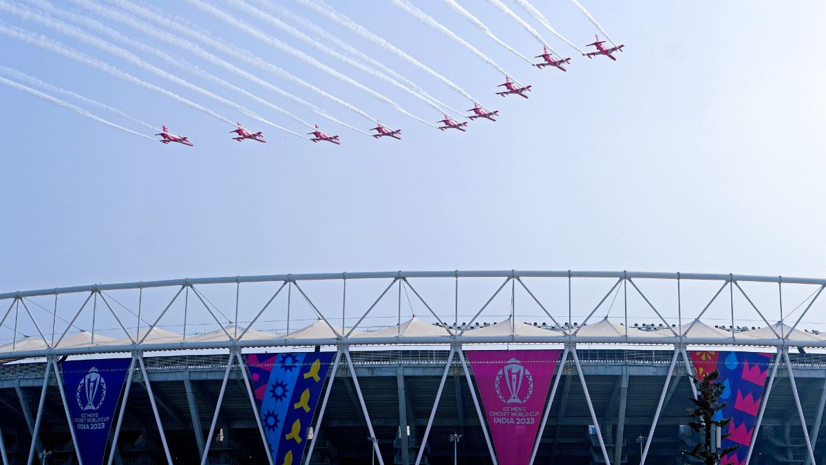 IND Vs AUS: IAF's Surya Kiran Aerobatic Team Puts Up Air Show Ahead Of ...