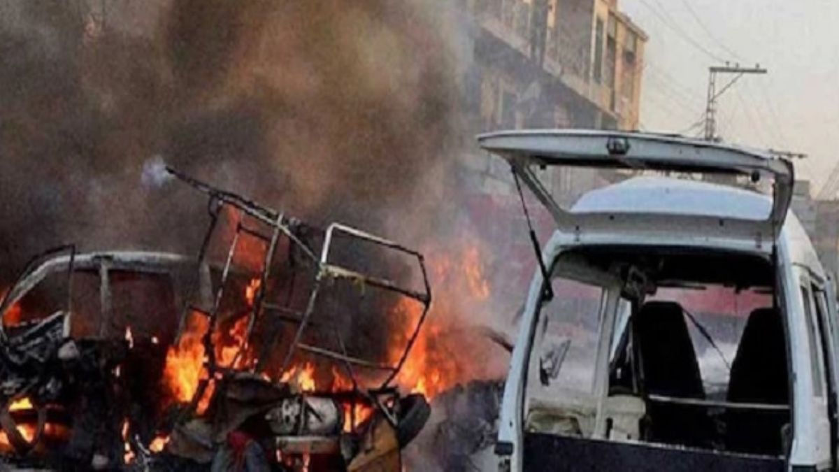 Pakistan Blast: Five Killed, Over 20 Injured In Dera Ismail Khan Bomb  Explosion