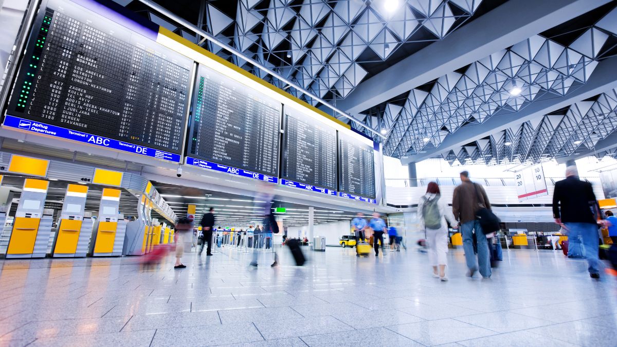 germany-hamburg-airport-witnesses-hostage-situation-police-say-shots-fired-flights-cancelled