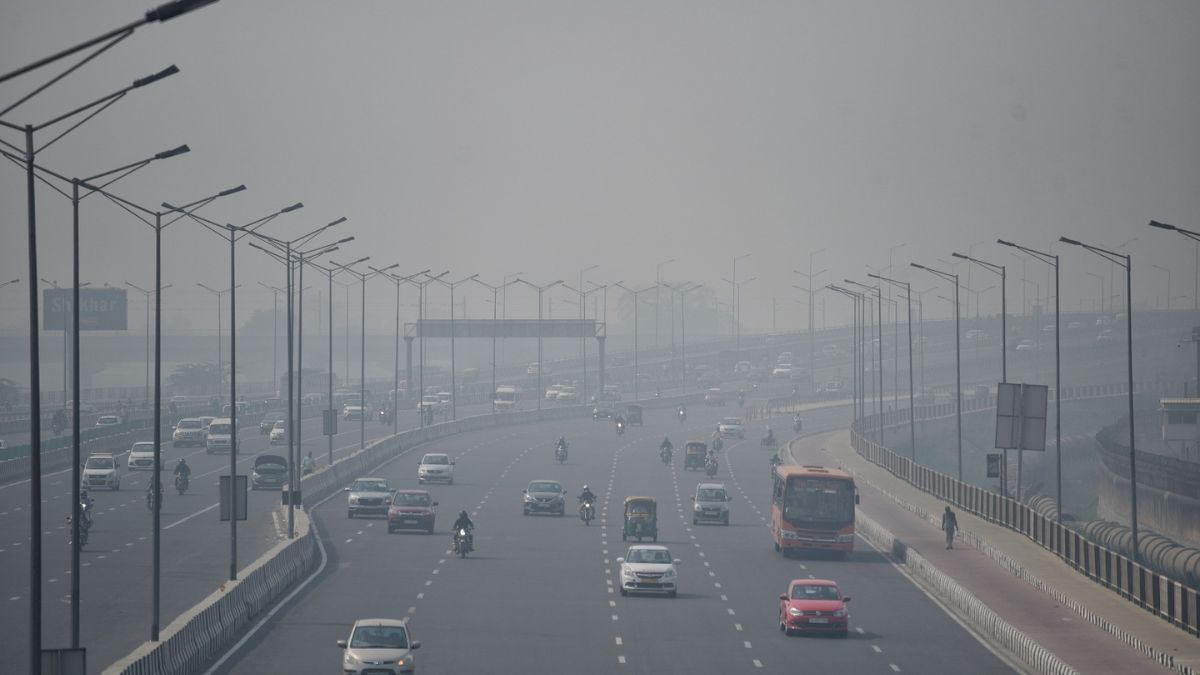 from-carpooling-to-public-transport-how-you-can-do-your-bit-to-reduce-pollution-amid-depleting-air-quality