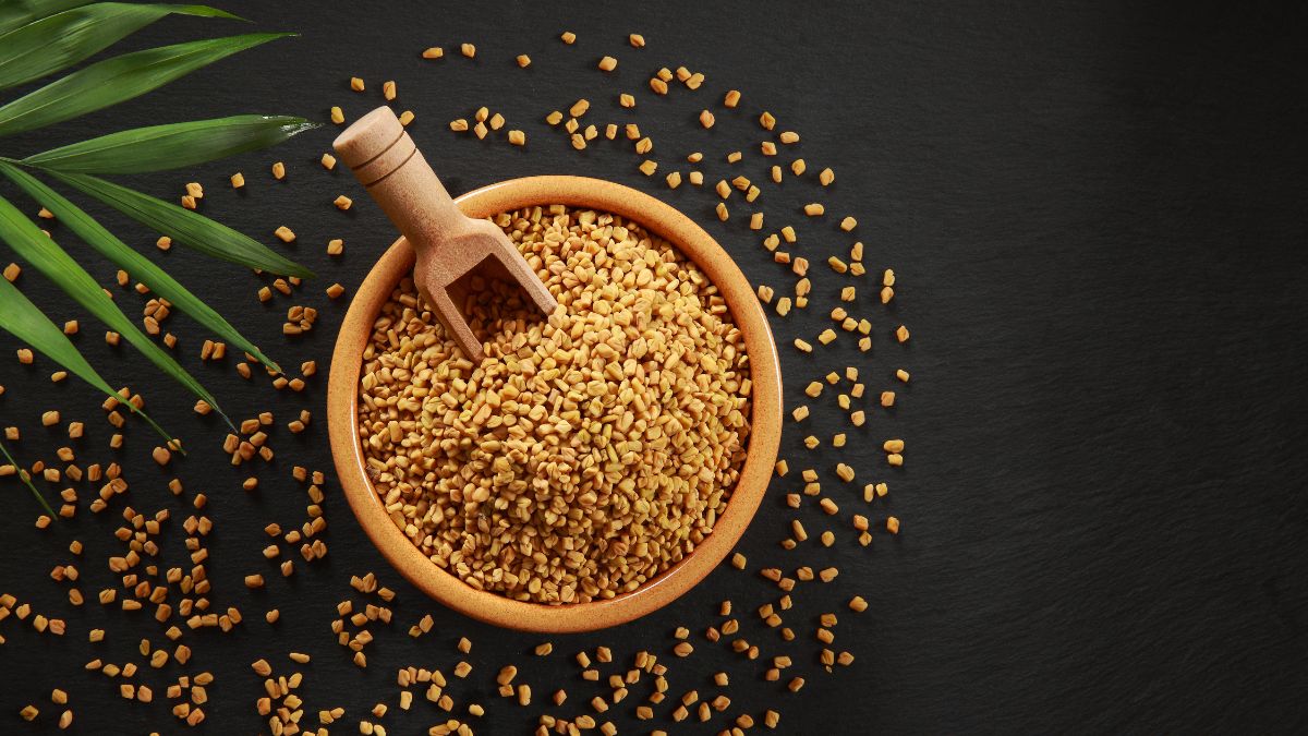 7 Advantages Of Drinking Fenugreek Water Specially For Women