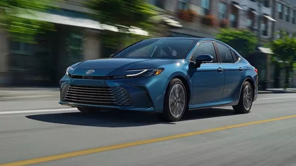 toyota-unveils-ninthgen-camry-gets-hybrid-powertrain-and-advanced-safety-features-full-details
