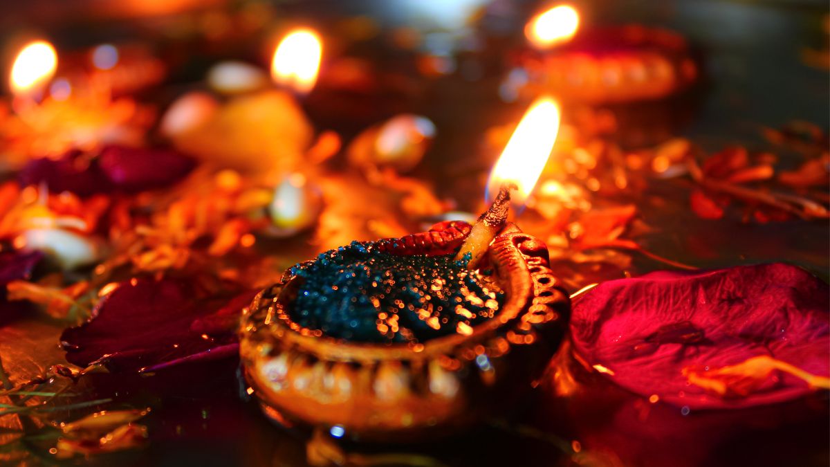 Diwali 2023: Perform Daan According To Your Zodiac Sign To Never Fall ...