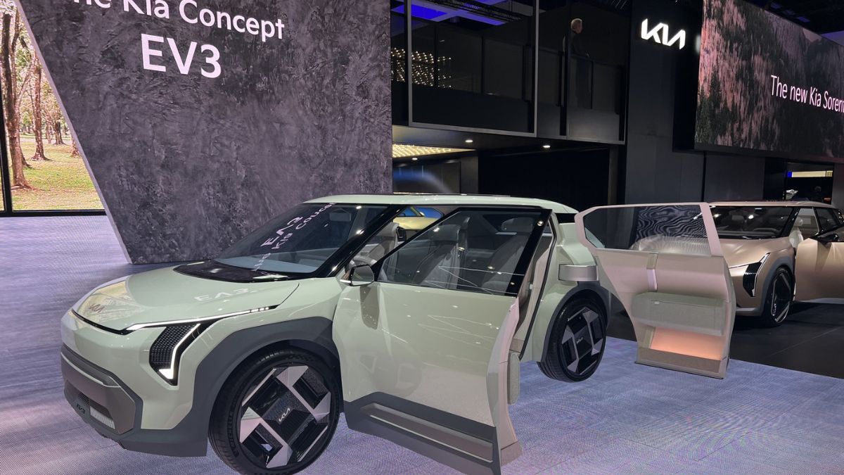 Kia Unveils EV3 And EV4 Concept, Breaks Cover From Facelift Sorento SUV ...