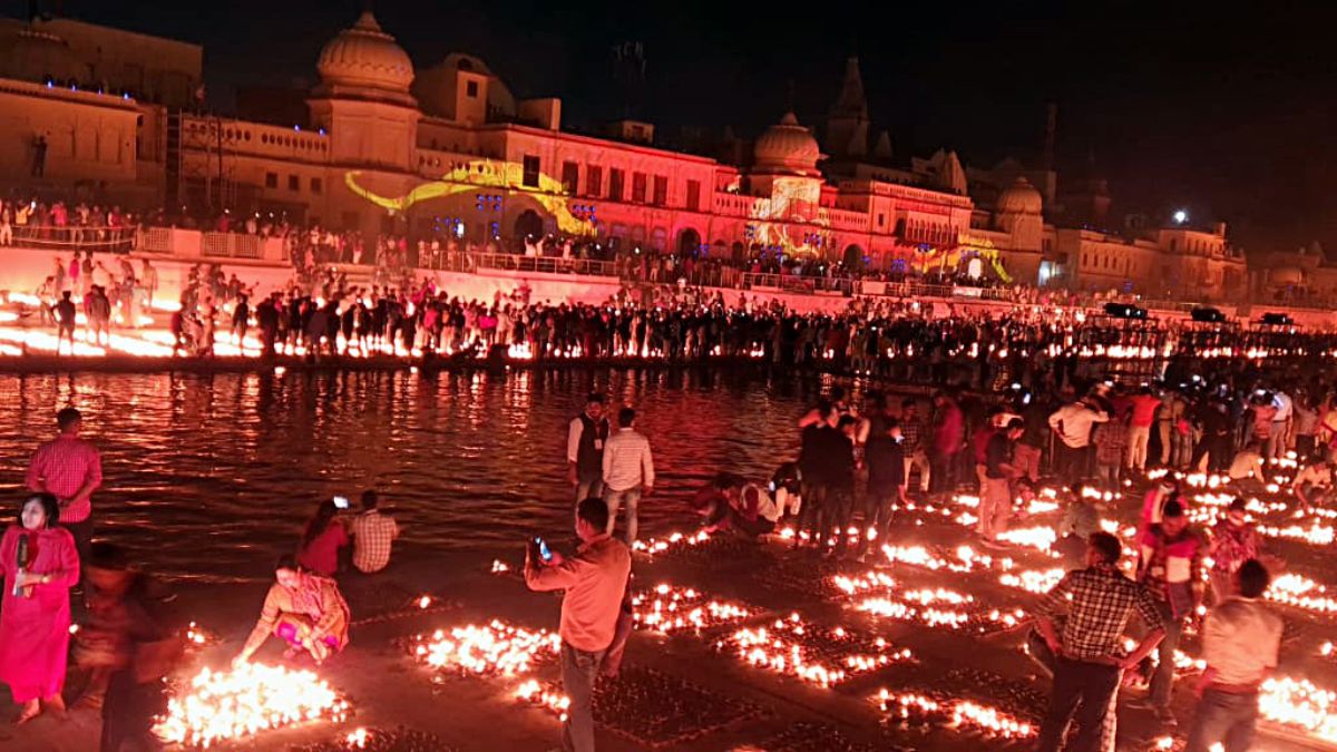 Deepotsav 2023: 21 Lakh Illuminating Diyas Across 51 Ghats; Ayodhya ...