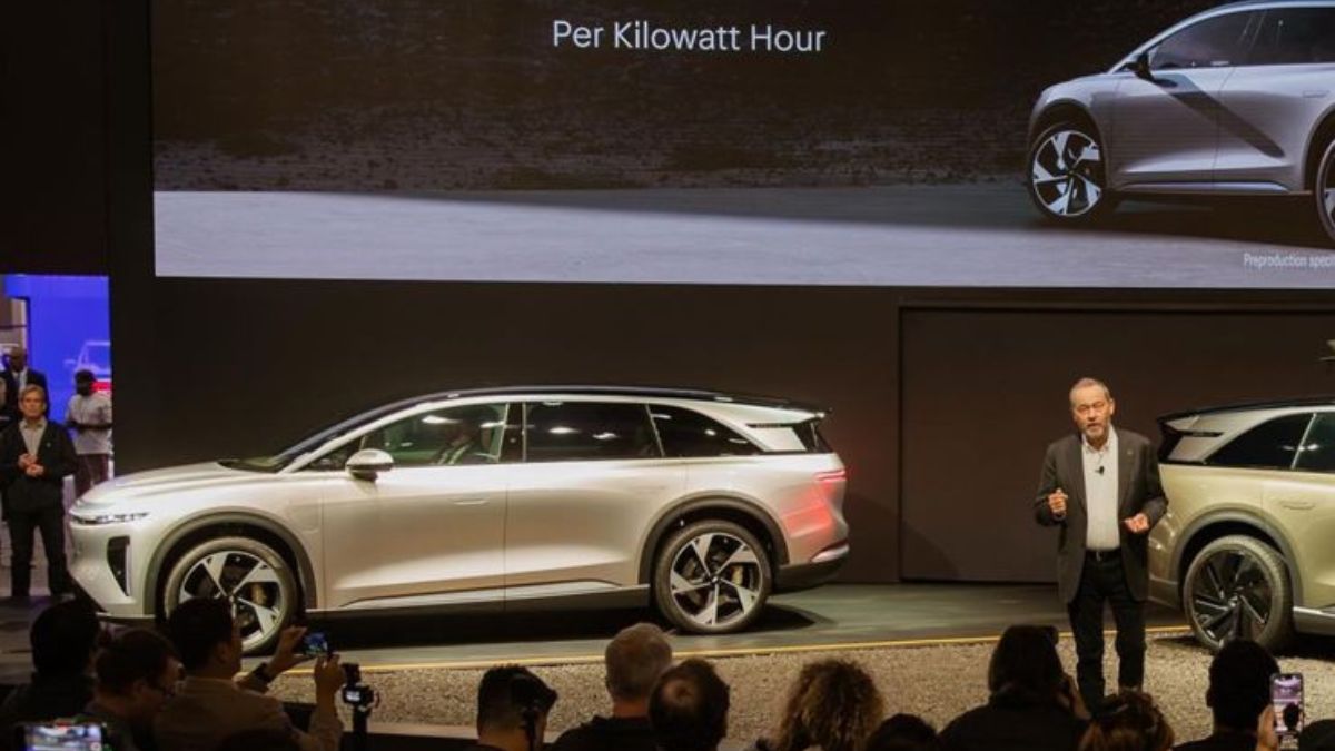lucid-launches-second-ev-model-gravity-suv-with-800-bhp-and-over-700-km-range-at-la-auto-show