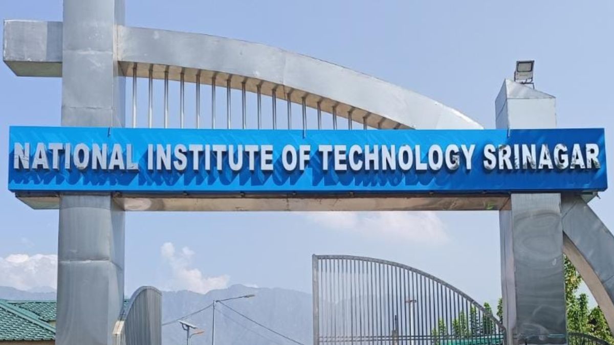 nit-srinagar-classes-suspended-as-massive-protest-rocks-college-over-inciting-instagram-post-by-student-police-registers-fir-latest-news