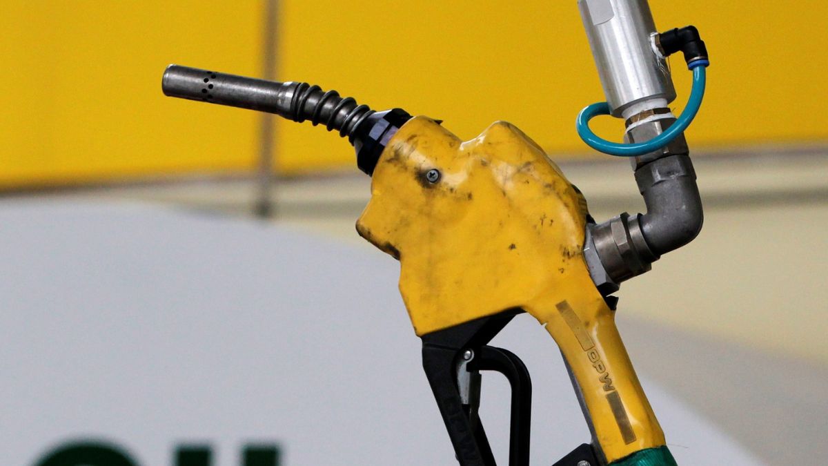 global-oil-demand-records-new-highs-despite-enormous-surge-in-sales-of-electric-vehicles-around-the-world-report