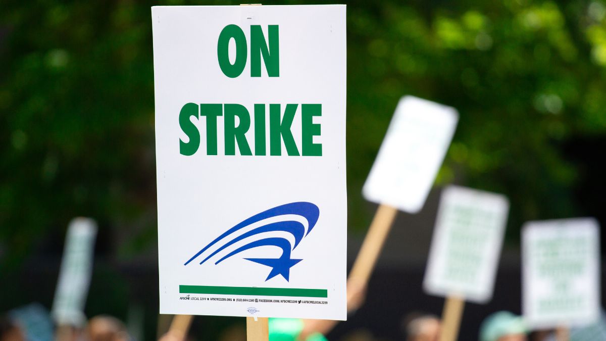 jk-administration-restricts-strikes-demonstrations-by-govt-employees-congress-terms-order-autocratic