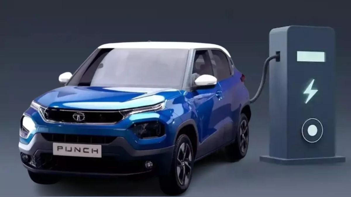 Tata Punch EV Spotted With Nexon.ev Headlights; Check Interior And  Powertrain Details Here