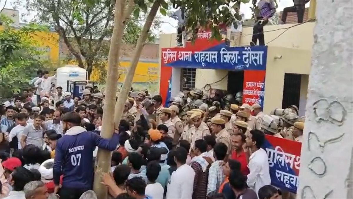 rajasthan-dausa-minor-rape-case-latest-news-sub-inspector-arrested-for-raping-four-year-old-girl-villagers-protest-outside-police-station-50-lakh-compensation-to-family