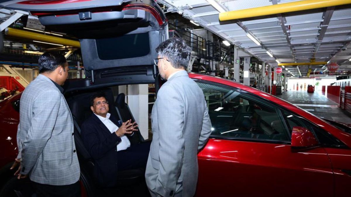 teslas-india-entry-soon-piyush-goyal-visits-california-factory-elon-musk-apologises-for-missing-meet