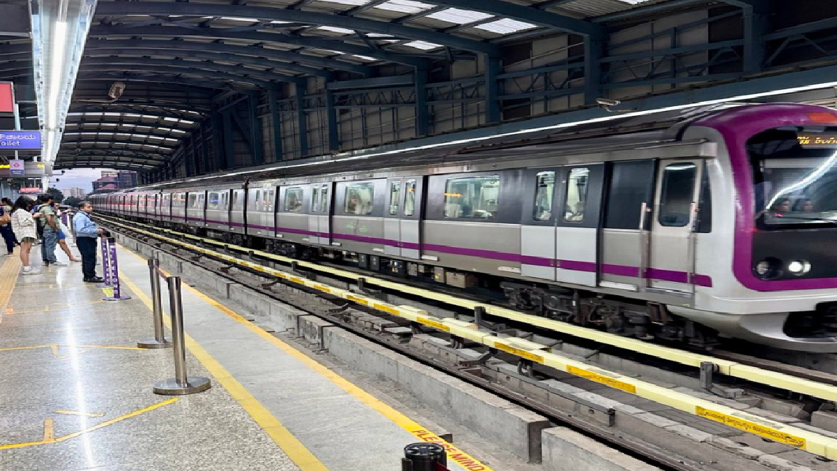 bengaluru-welcomes-metro-purple-line-from-challaghatta-to-whitefield-and-citizens-are-over-the-moon-watch-viral-video