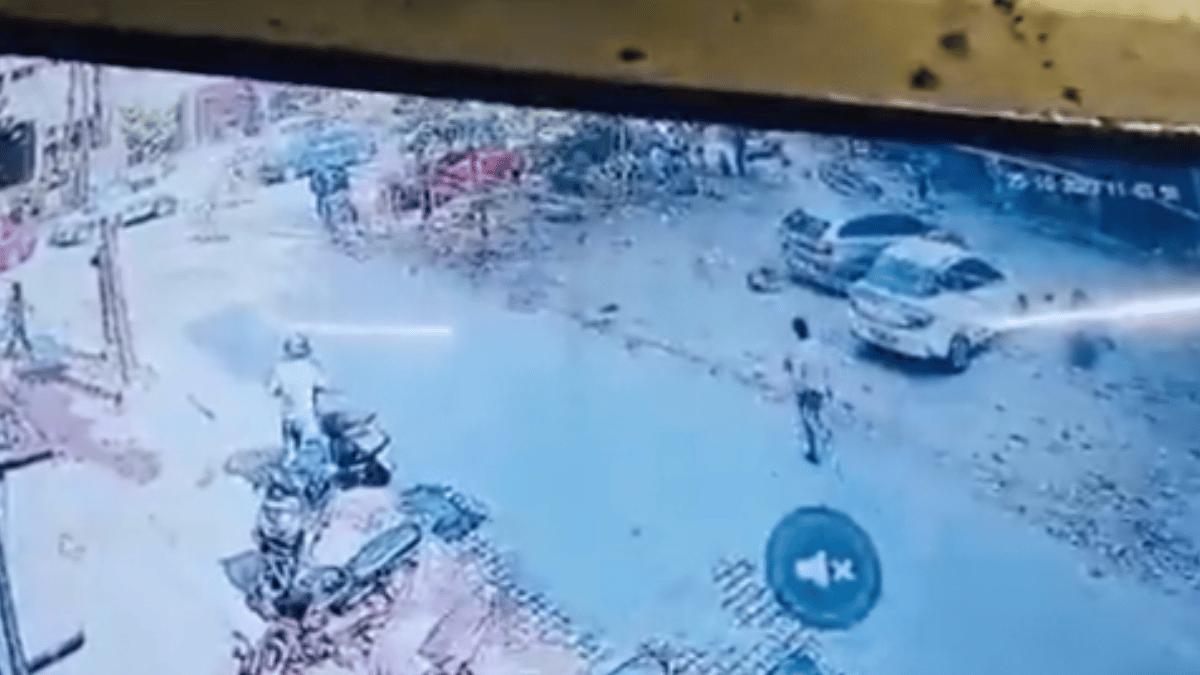 viral-video-dog-ran-over-twice-by-car-in-up-ghaziabad-netizens-outraged-watch