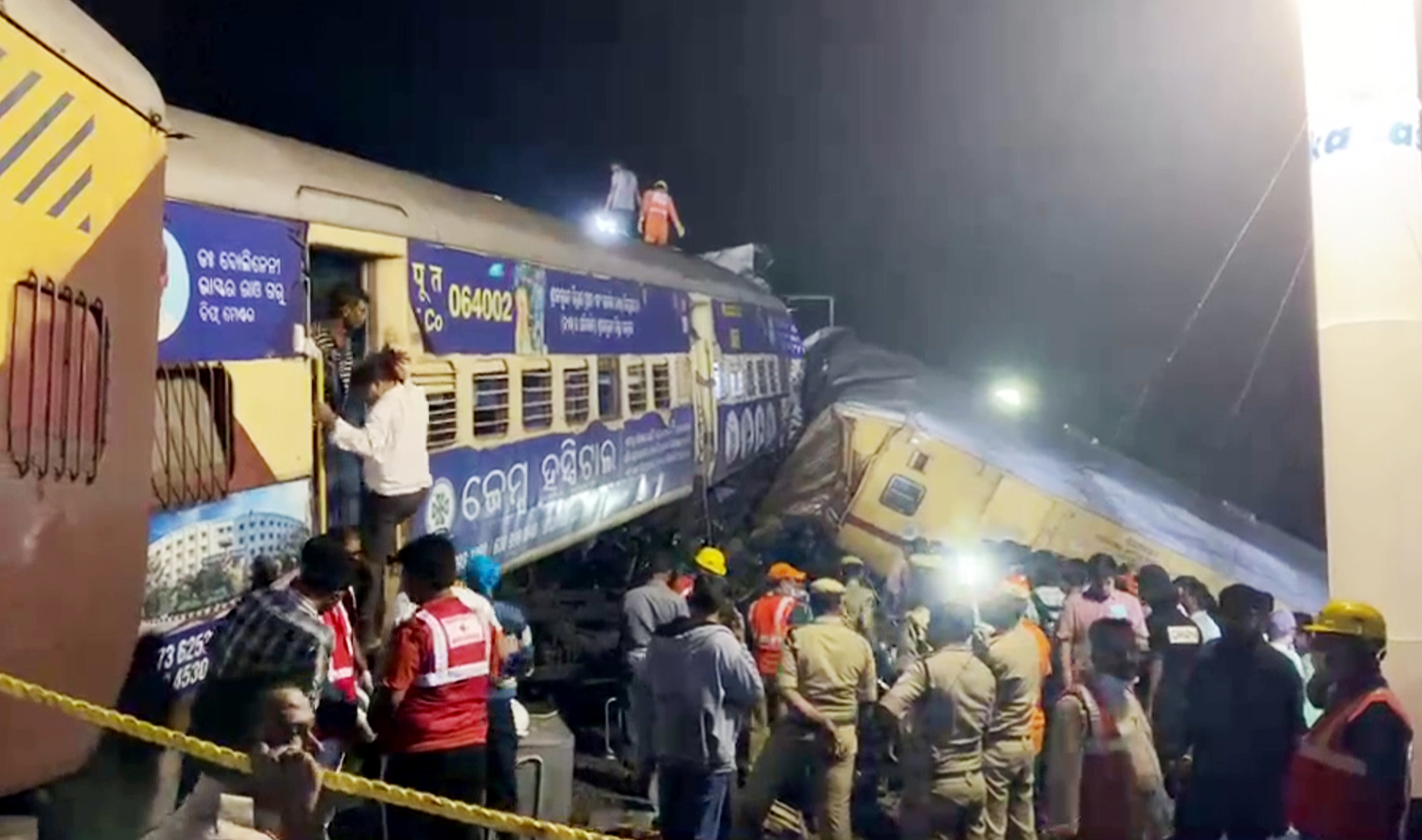 Andhra Train Accident: 8 Dead, Many Injured In Vizianagaram Train  Derailment; 'Human Error' Likely Cause | Updates