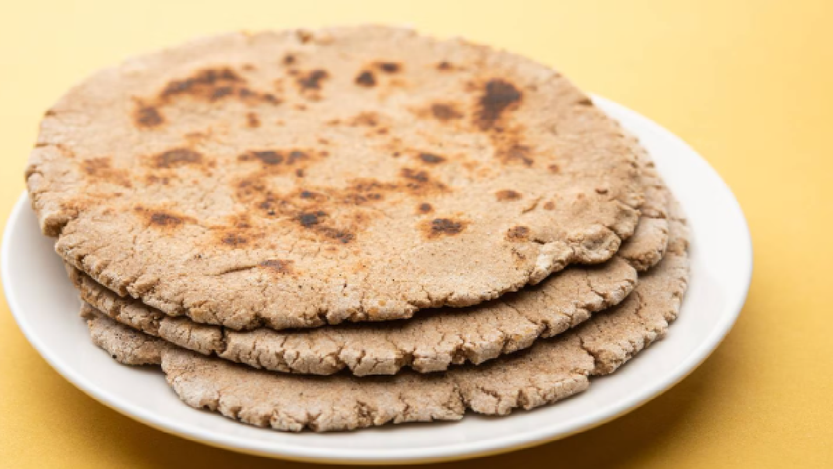 world-largest-roti-made-in-rajasthan-for-bjp-leader-birthday-breakes-guinness-book-record-with-its-weight