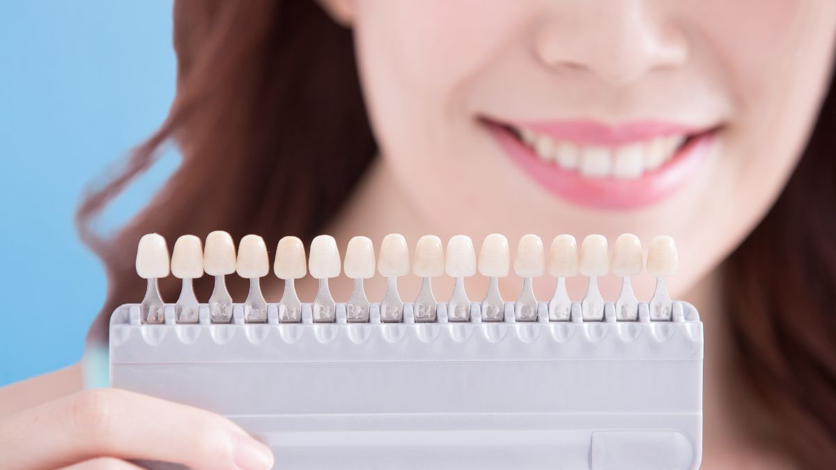 5-simple-and-easy-to-do-hacks-for-whitening-your-teeth-naturally